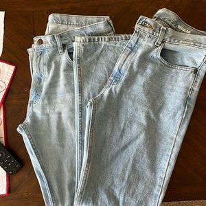 Men’s denim lot of 2. Size 32x32 no holes no rips
